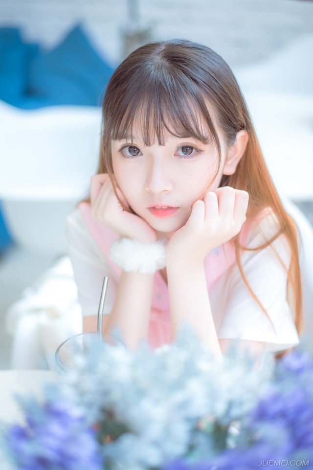 陈到也皱了皱眉，看着伏德，并没有看出什么异状，摇了摇头：“或许吧，这只是个假设。”